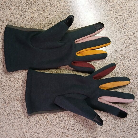 TouchScreen Women's Gloves with Multi Color Fingers - MEDIUM/LARGE (NWOT) - Picture 1 of 11
